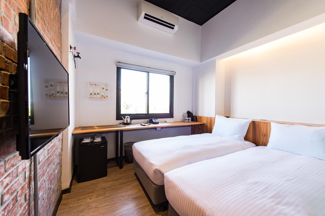 Traveller Inn Tiehua Cultural And Creative Hotel T'ai-tung Exteriör bild